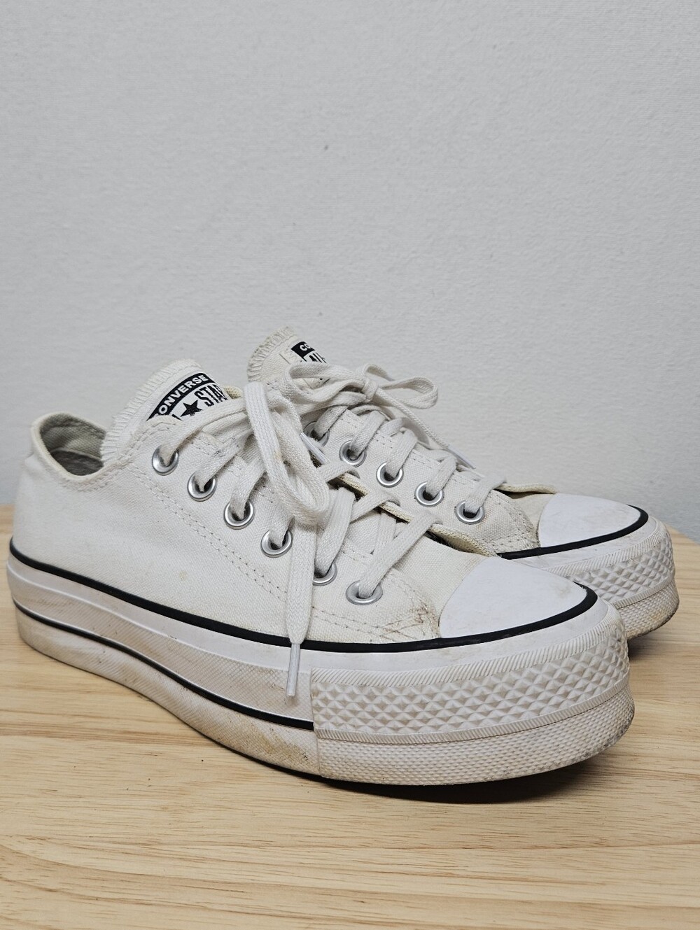 Converse Chuck Taylor White Platform Sneaker Size 6